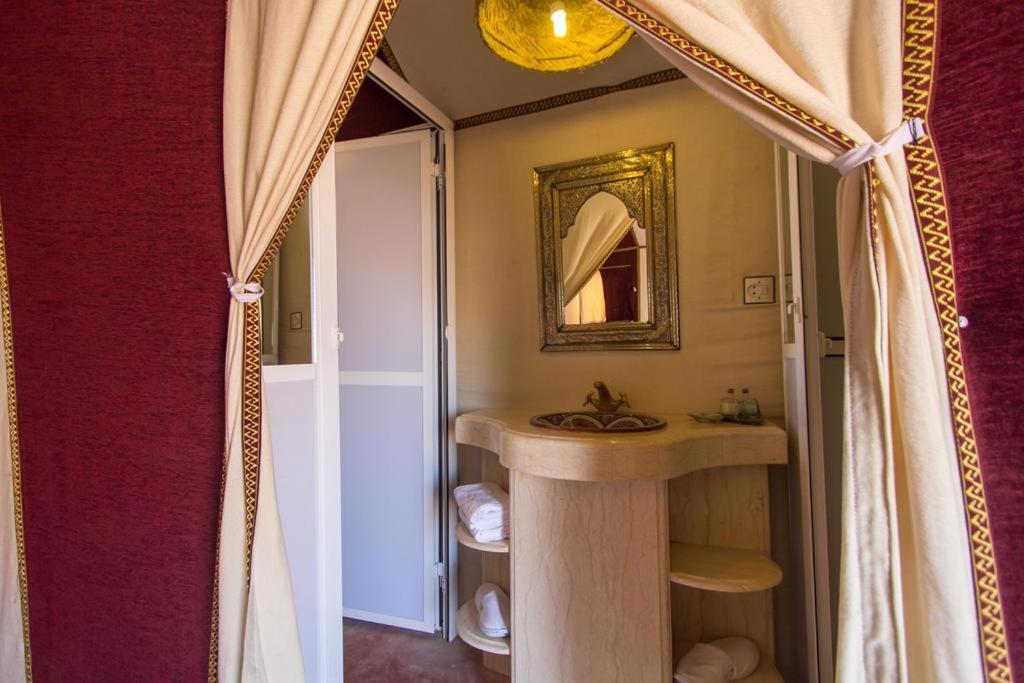 Sand Rose Luxury Camp เมอร์ซูกา ภายนอก รูปภาพ