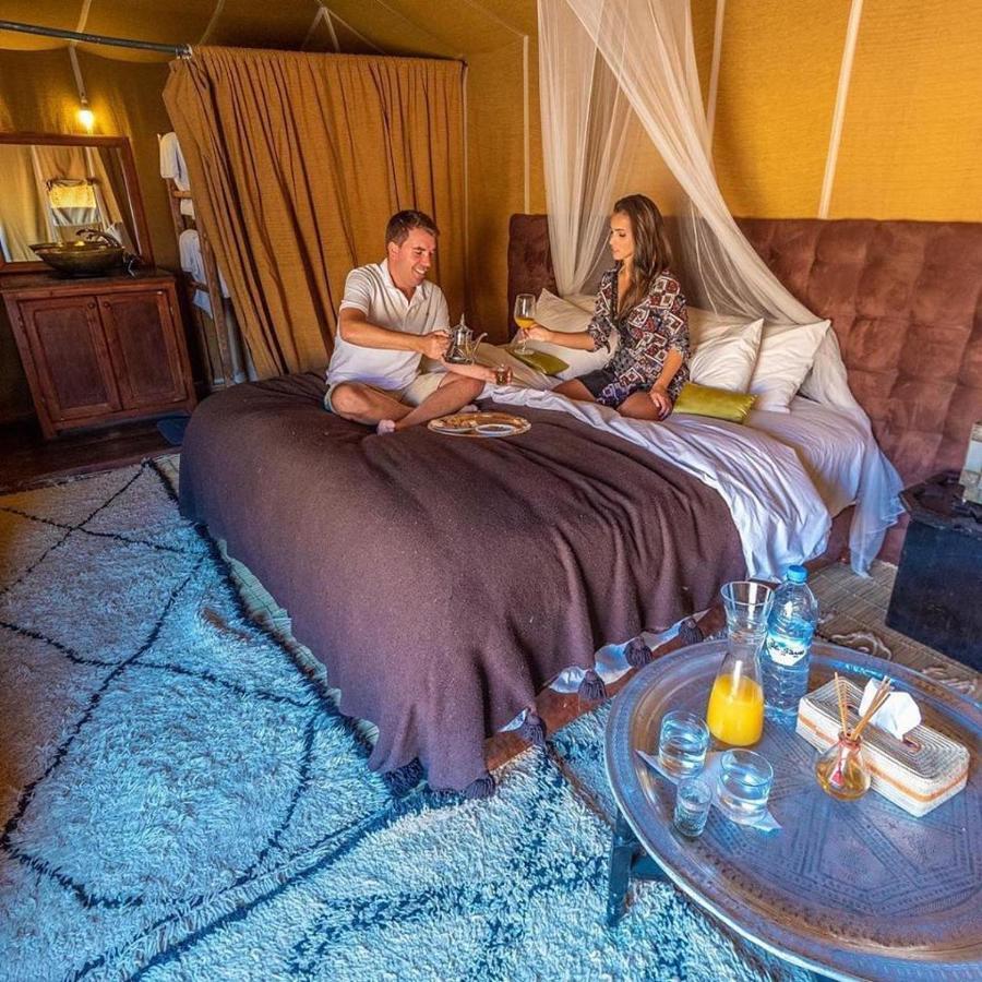 Sand Rose Luxury Camp เมอร์ซูกา ภายนอก รูปภาพ