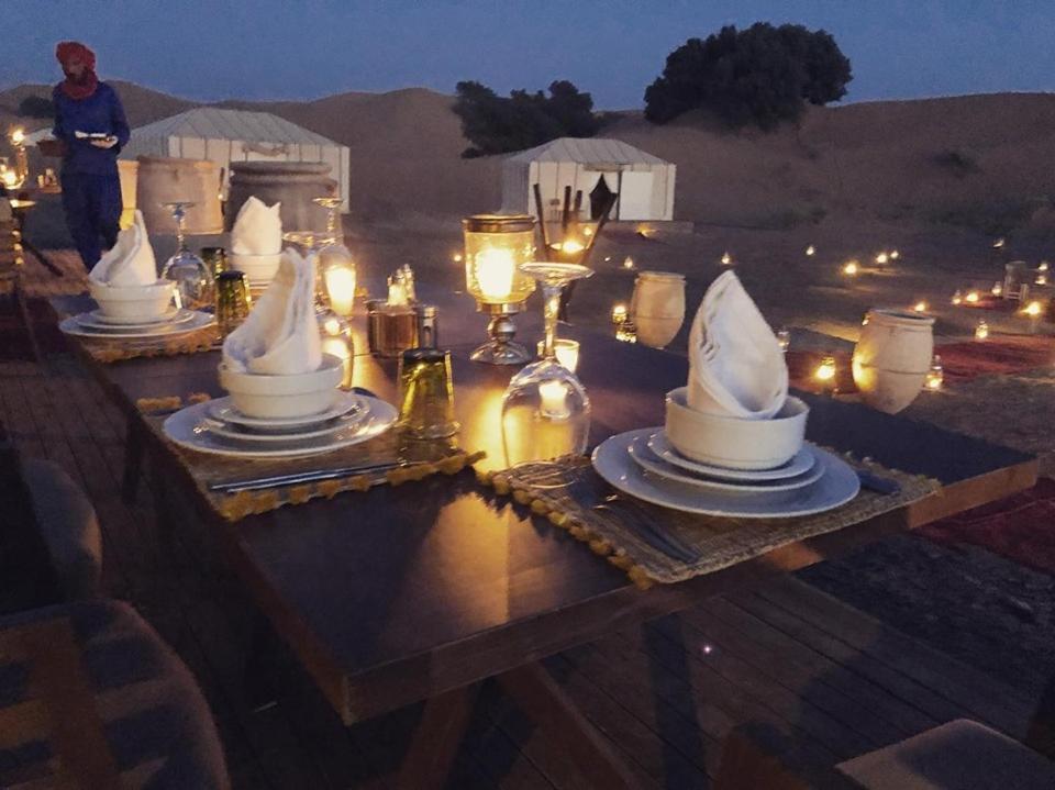 Sand Rose Luxury Camp เมอร์ซูกา ภายนอก รูปภาพ